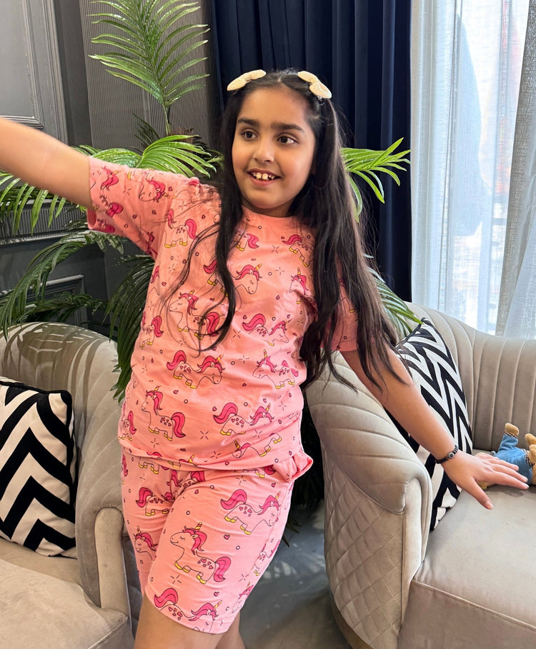 Girls Unicorn Pattern Half Sleeves T-Shirt & Shorts Set